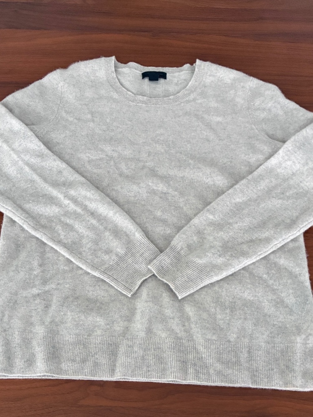 Saks Fifth Avenue 100% Cashmere Light Gray Sweater XL